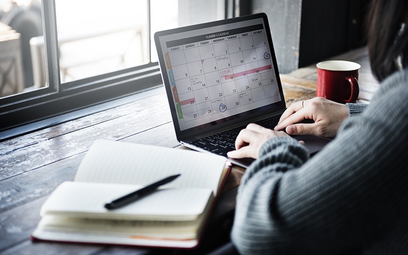 Virtual Seminar on a laptop